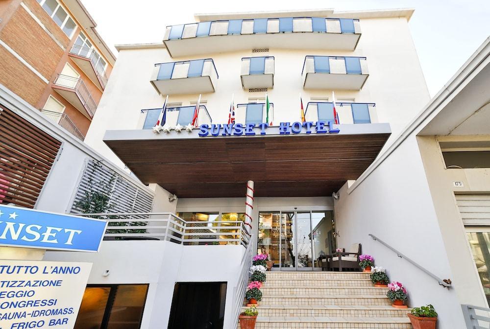 Hotel Sunset Rimini Dış mekan fotoğraf