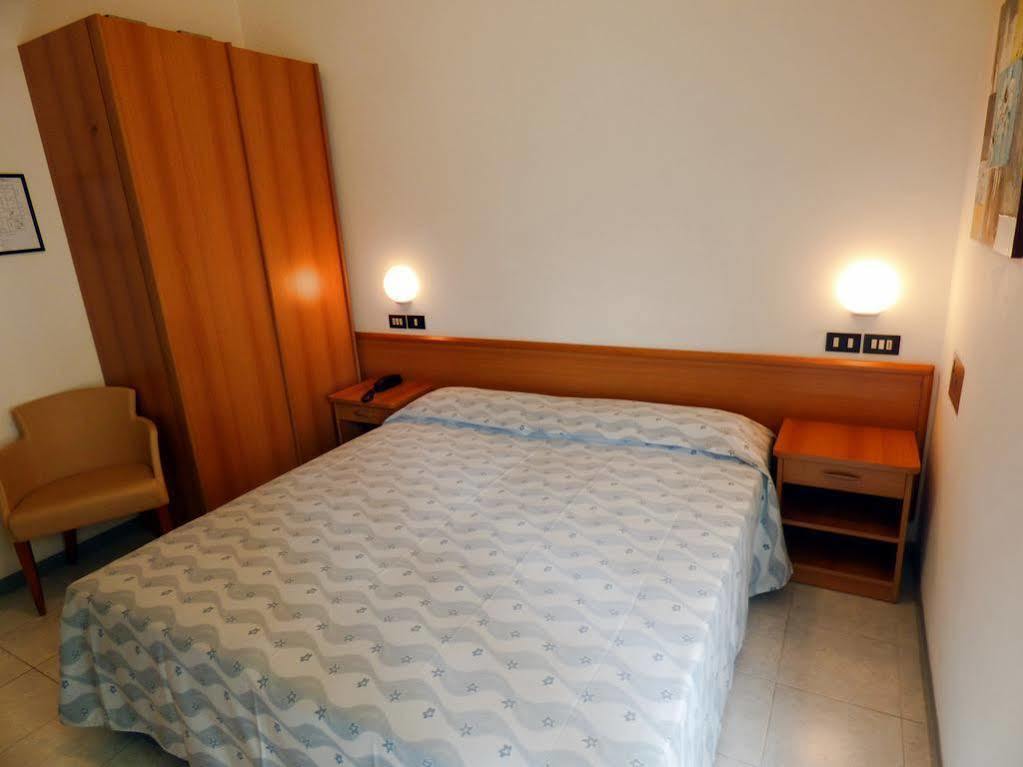 Hotel Sunset Rimini Dış mekan fotoğraf