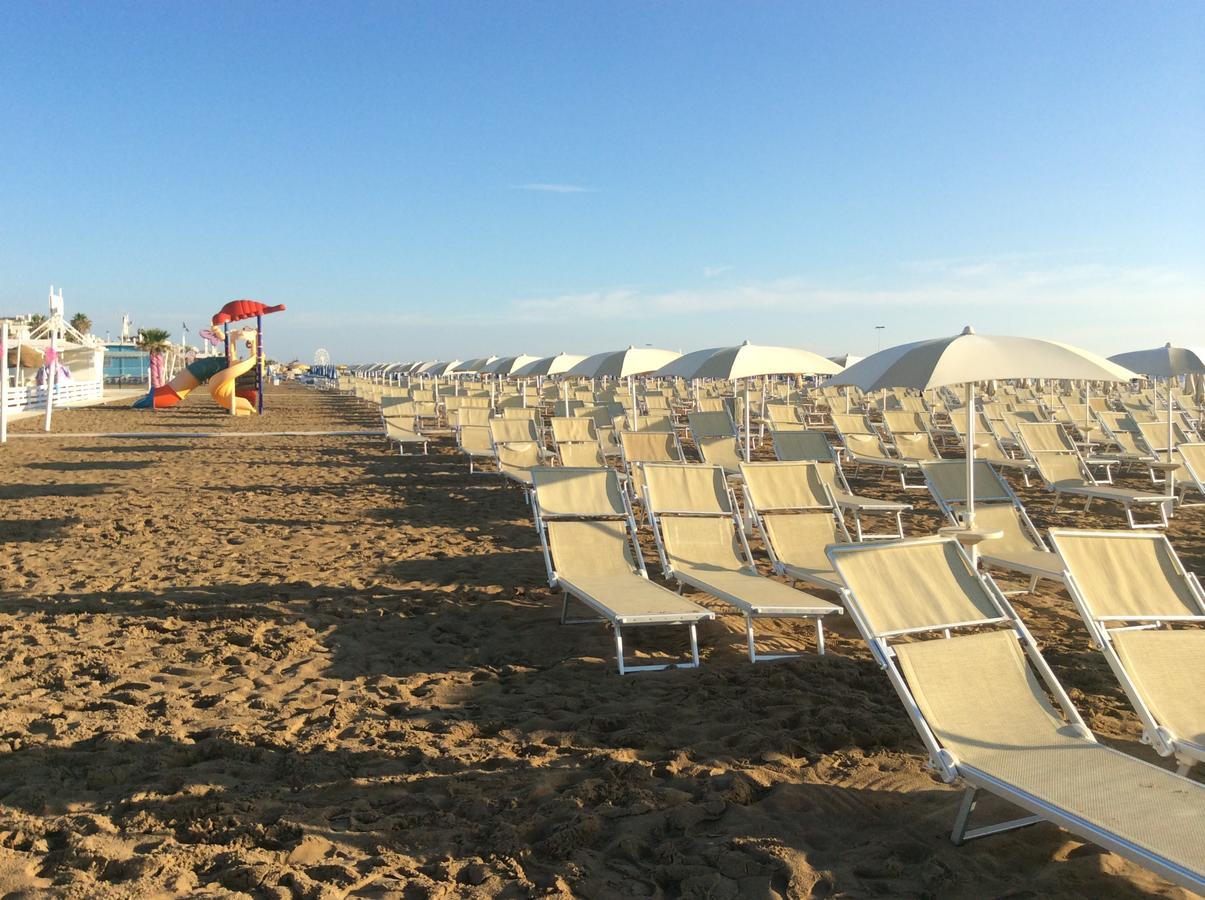 Hotel Sunset Rimini Dış mekan fotoğraf